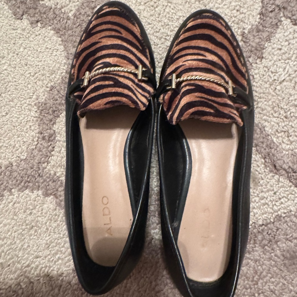 Aldo Animal Print Moccasins Sz 6